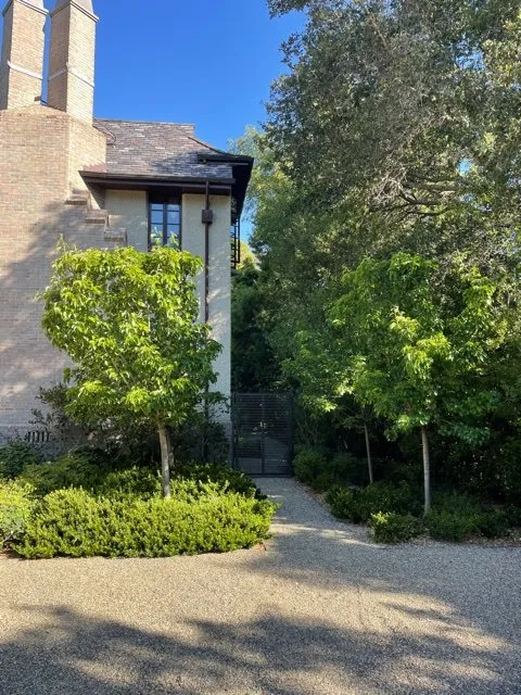 Expert residential landscaping in East Palo Alto, CA - Evergreen Landscape and Garden Maintenance