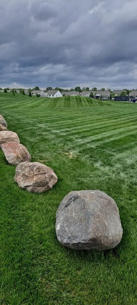 Local lawn care service experts serving Indianapolis, IN - Evergreen Landscape