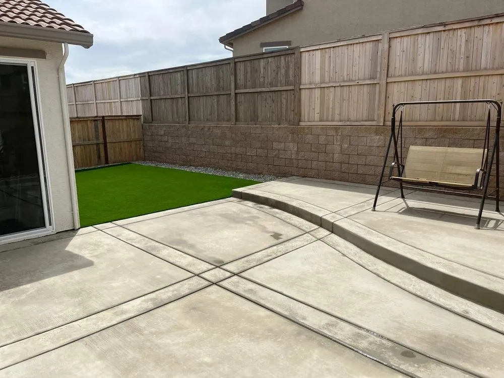 Reliable yard cleanup service experts serving Sacramento, CA - Evergreen Landscape Service