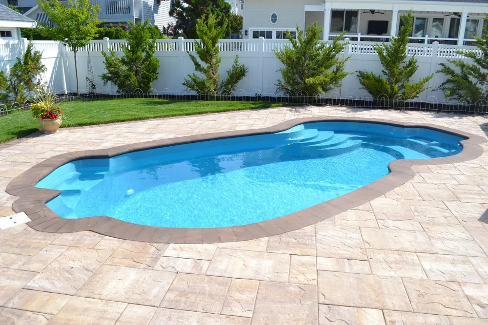 Professional yard cleanup service experts serving Cologne, NJ - Evergreen Landscaping