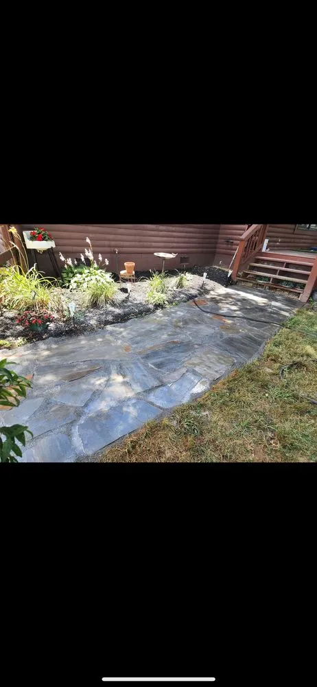 Expert garden landscaping experts serving Grayson, KY - Evergreen Landscaping