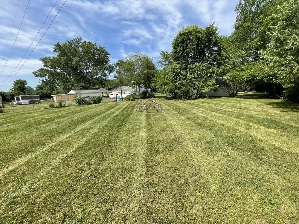 Reliable residential landscaping for year-round maintenance in Indianapolis, IN by Evergreen Landscaping