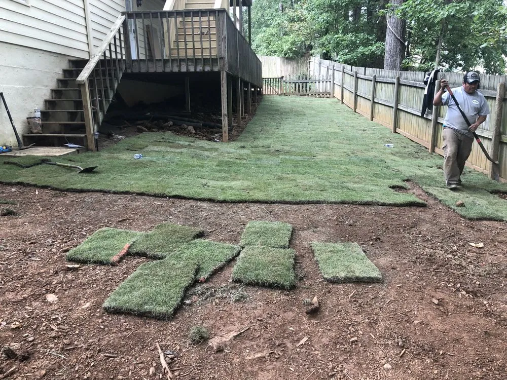 Reliable lawn care service experts serving Lithia Springs, GA - Evergreen Landscaping Pro