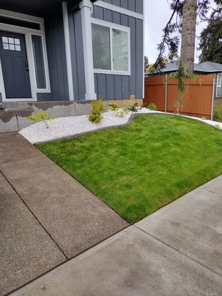 Affordable garden landscaping for homes in Salem, OR by Evergreen Landscaping
