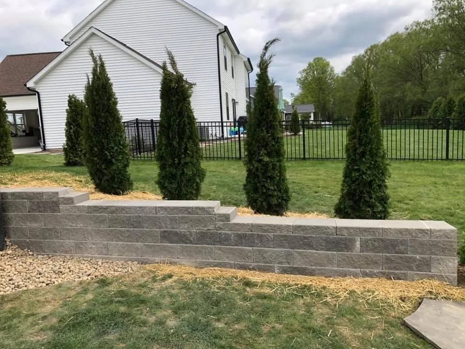 Professional garden landscaping in Fort Wayne, IN by Evergreen Lawn and Landscaping