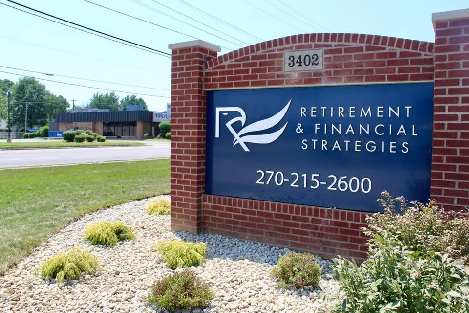 Expert landscaping services in Owensboro, KY by Evergreen Lawn Care