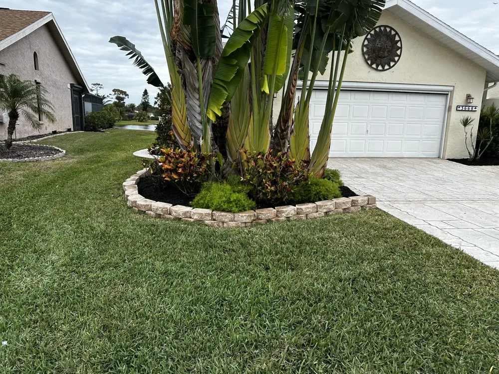Affordable residential landscaping for beautiful yards across Naples, FL - Evergreen Lawn