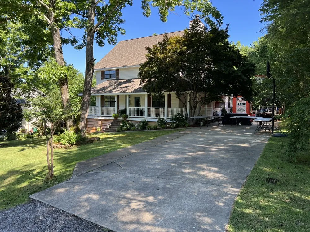 Affordable lawn mowing service in Cullman, AL - Evergreen Lawn Service