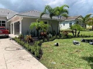 Top-rated yard cleanup service in Stuart, FL - Evergreen Lawncare and Maintenance