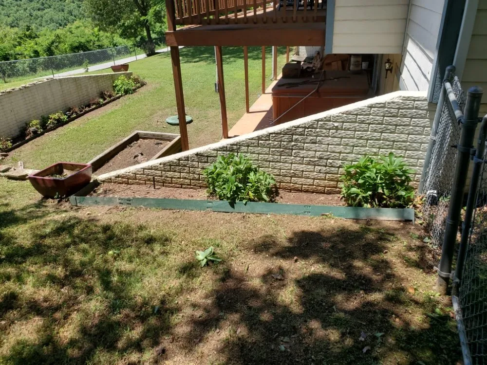 Trusted garden landscaping for beautiful yards in Kimberling City, MO by Evergreen Lawns