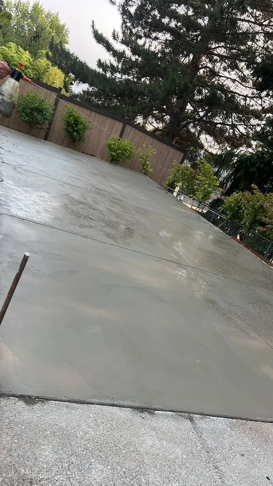 Affordable lawn mowing service in Bothell, WA by Evergreen Legacy Builders