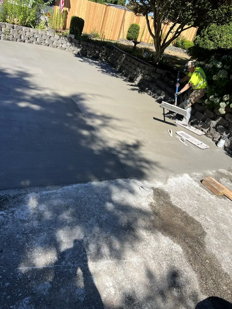 Top-rated lawn mowing service with custom design in Bothell, WA by Evergreen Legacy Builders