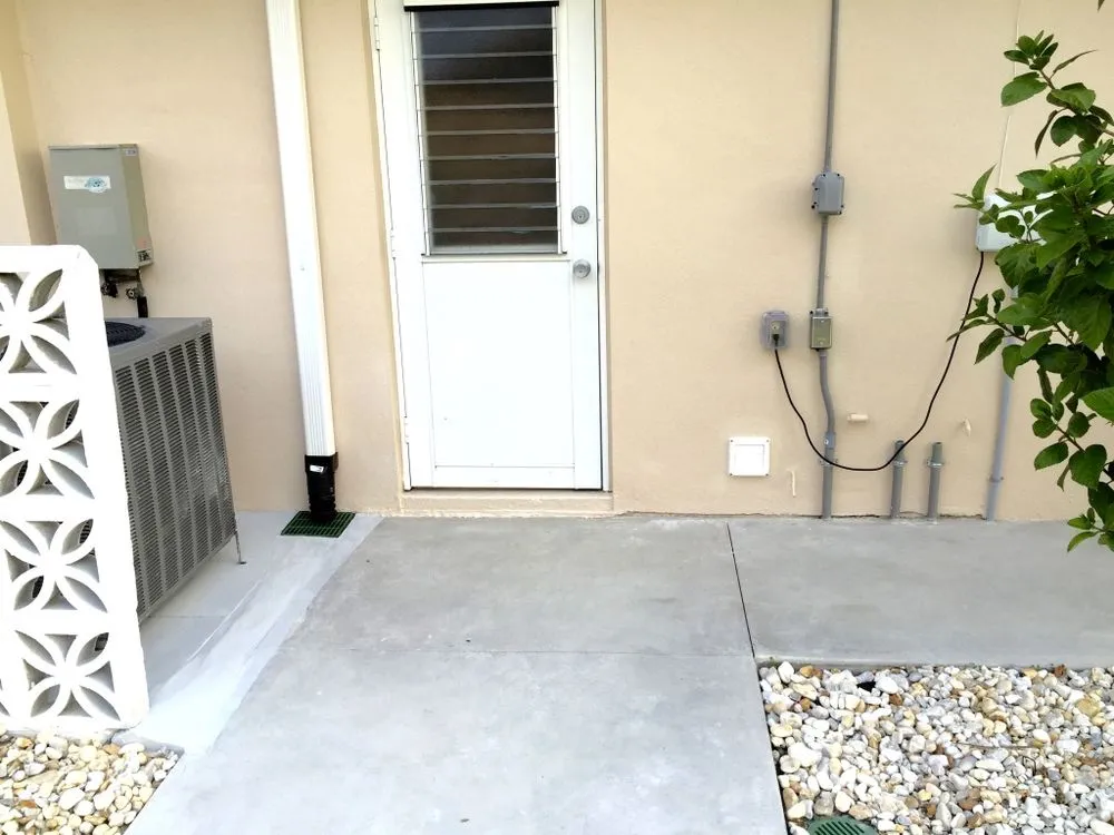 Custom garden landscaping in Cape Coral, FL - Evergreen Outdoor Services