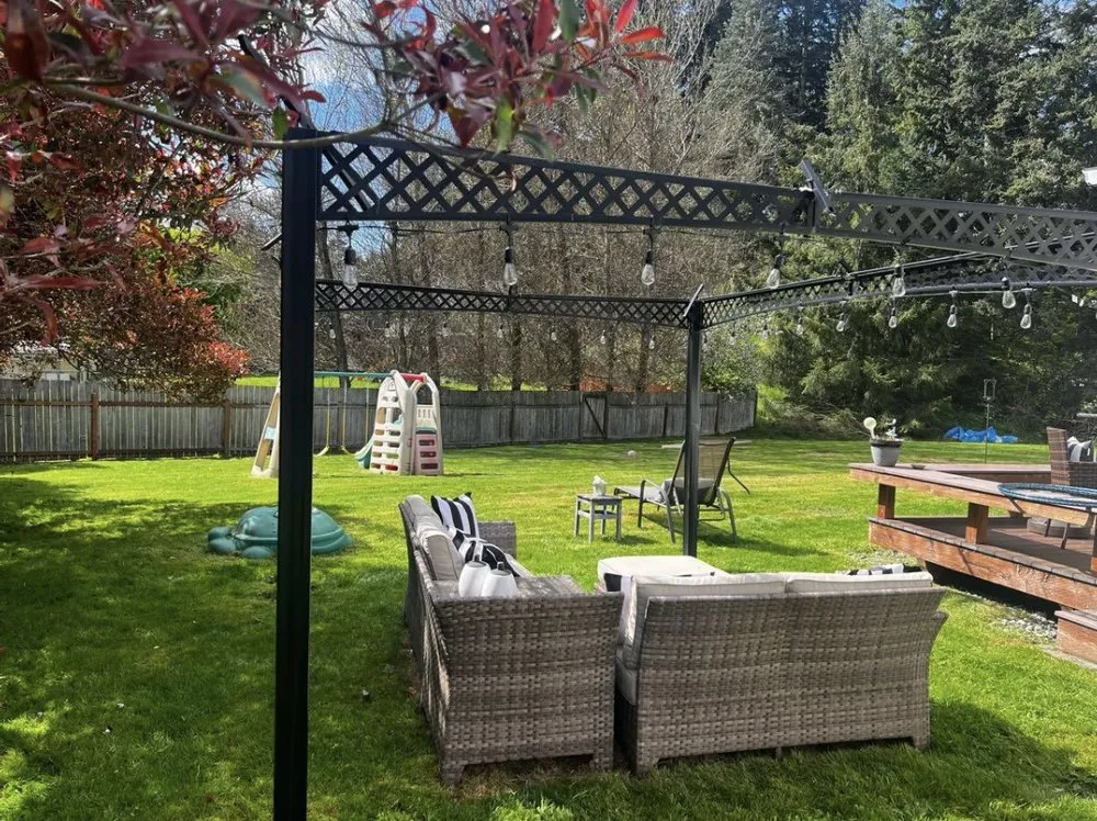 Top-rated yard cleanup service in Spanaway, WA by Evergreen Proscapes