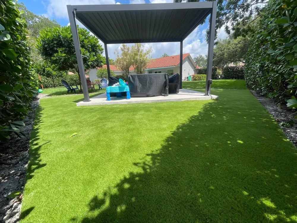 Expert outdoor landscaping with custom design in Boca Raton, FL by Evergreen Tech Landscaping