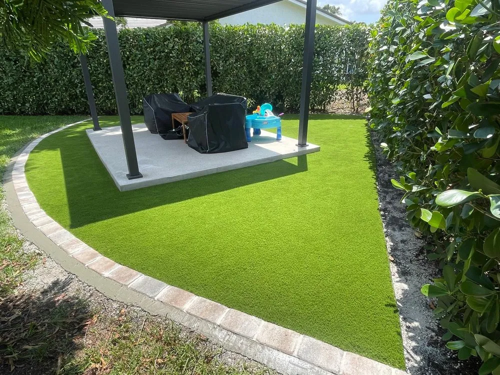 Top-rated residential landscaping experts serving Boca Raton, FL - Evergreen Tech Landscaping