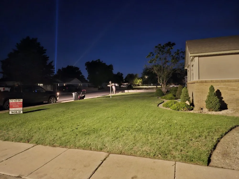 Local residential landscaping experts serving Hobbs, NM - Evergreen, Weed And Pest Control