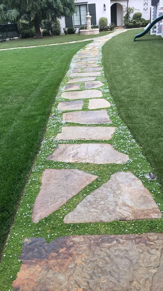 Local outdoor landscaping experts serving San Fernando Valley, CA - Everlast catrin Landscape & Design