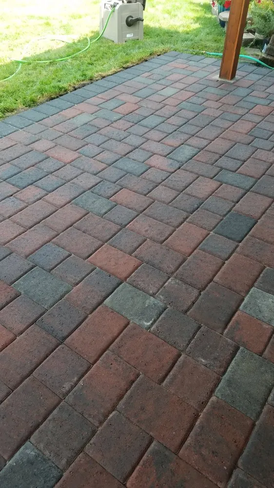 Expert lawn mowing service for outdoor upgrades across Auburn, WA - Everlast Landscape