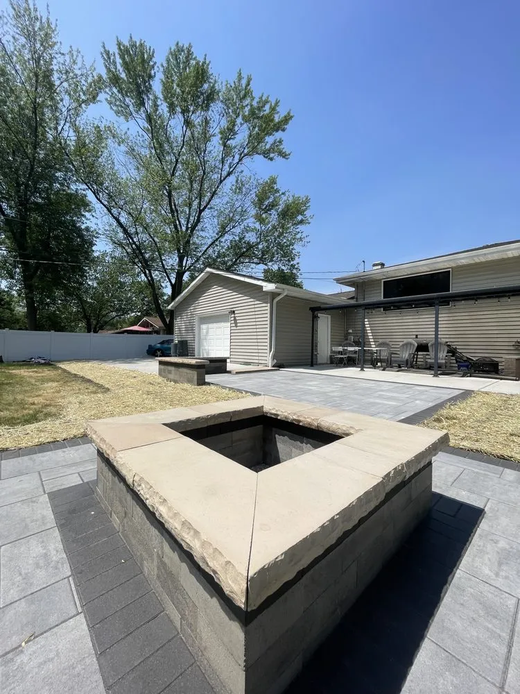 Expert lawn mowing service experts serving West Chicago, IL - Everlast Landscape Design