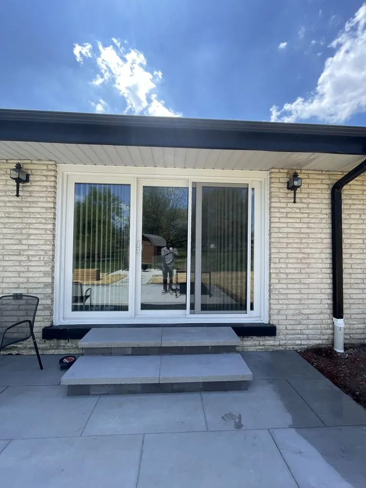 Expert garden landscaping in West Chicago, IL by Everlast Landscape Design