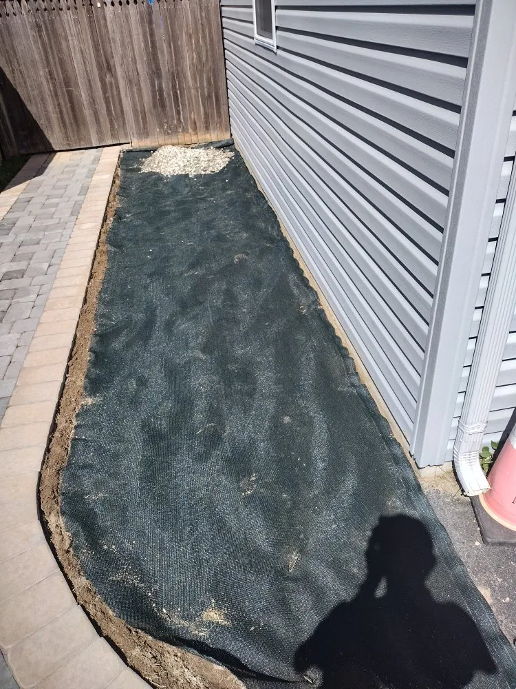 Expert garden landscaping in Newark, DE by Everlasting Impressions Lawn Care and Landscaping