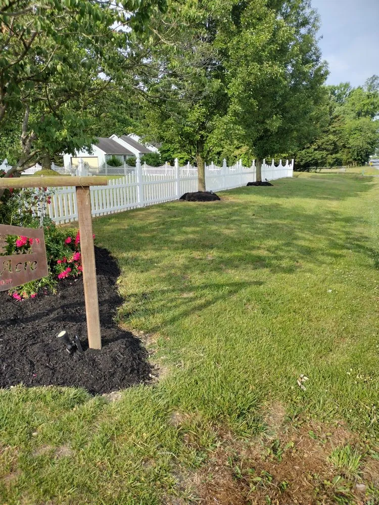 Top-rated yard cleanup service near you in Newark, DE by Everlasting Impressions Lawn Care and Landscaping