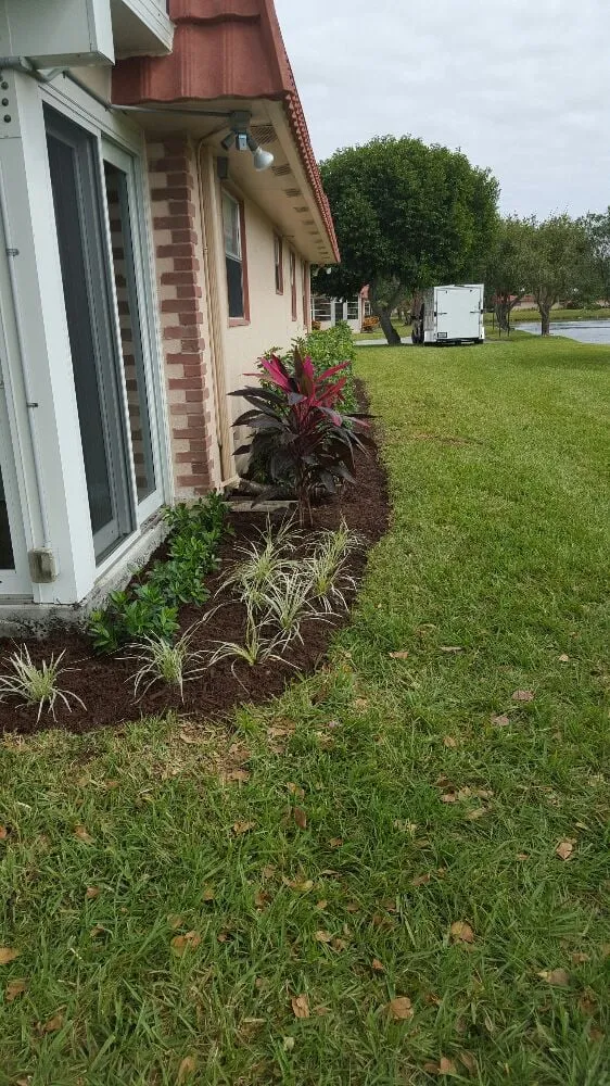 Trusted garden landscaping in Boynton Beach, FL - Everlasting Lawn