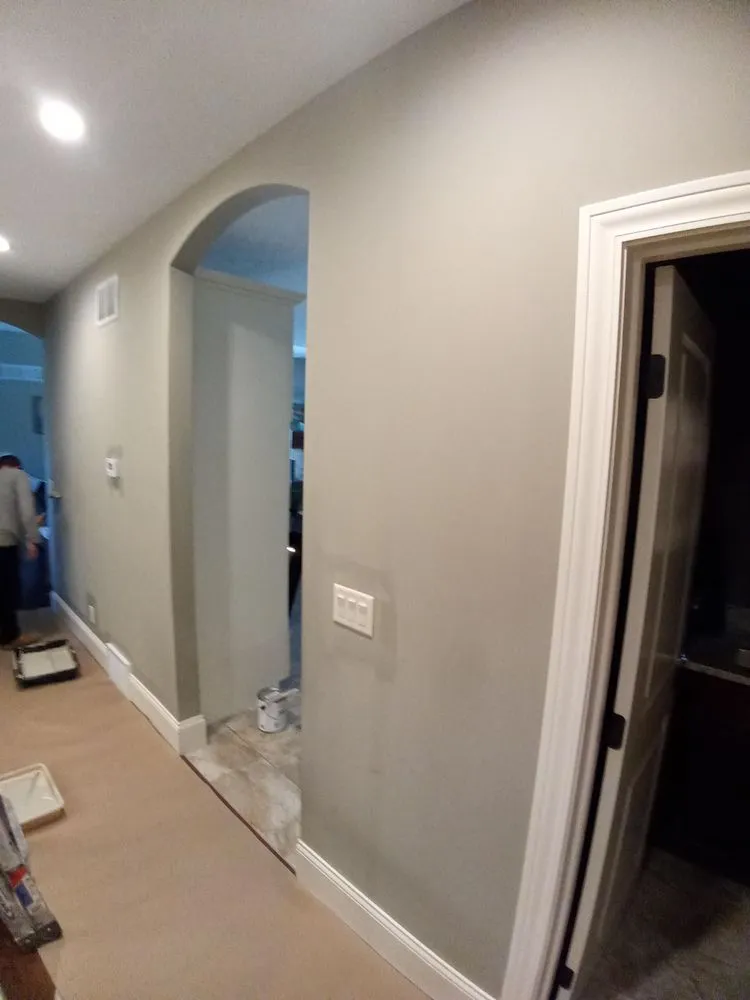 Trusted outdoor landscaping for residential properties across Springfield, IL - Everlasting Paint & More