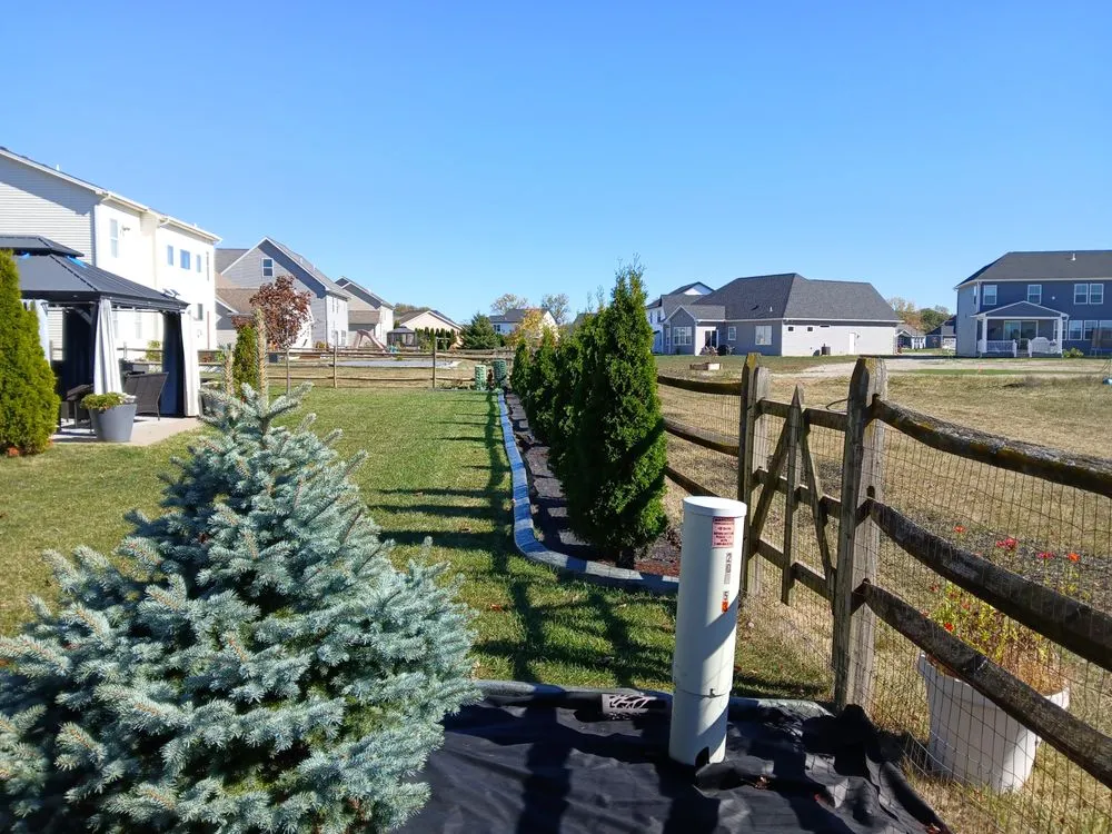 Professional outdoor landscaping with custom design across Toledo, OH - Everly's Elite Services