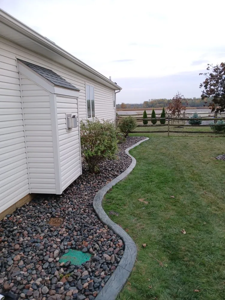 Affordable landscape installation experts serving Toledo, OH - Everly's Elite Services