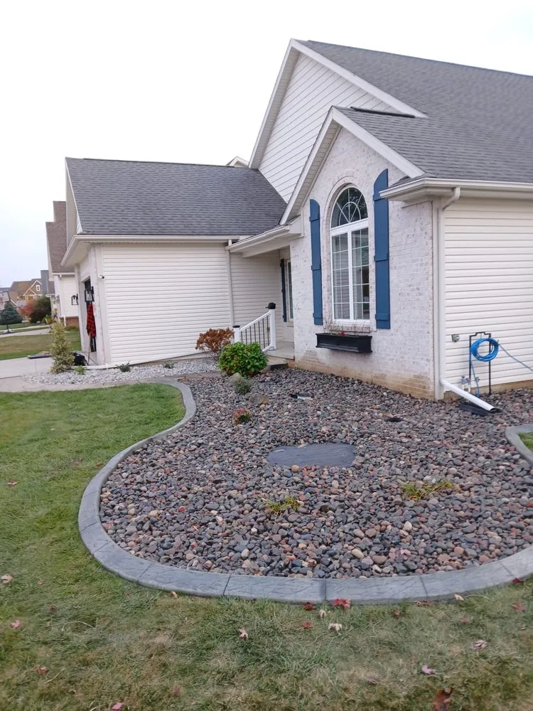 Top-rated yard cleanup service for outdoor upgrades in Toledo, OH by Everly's Elite Services