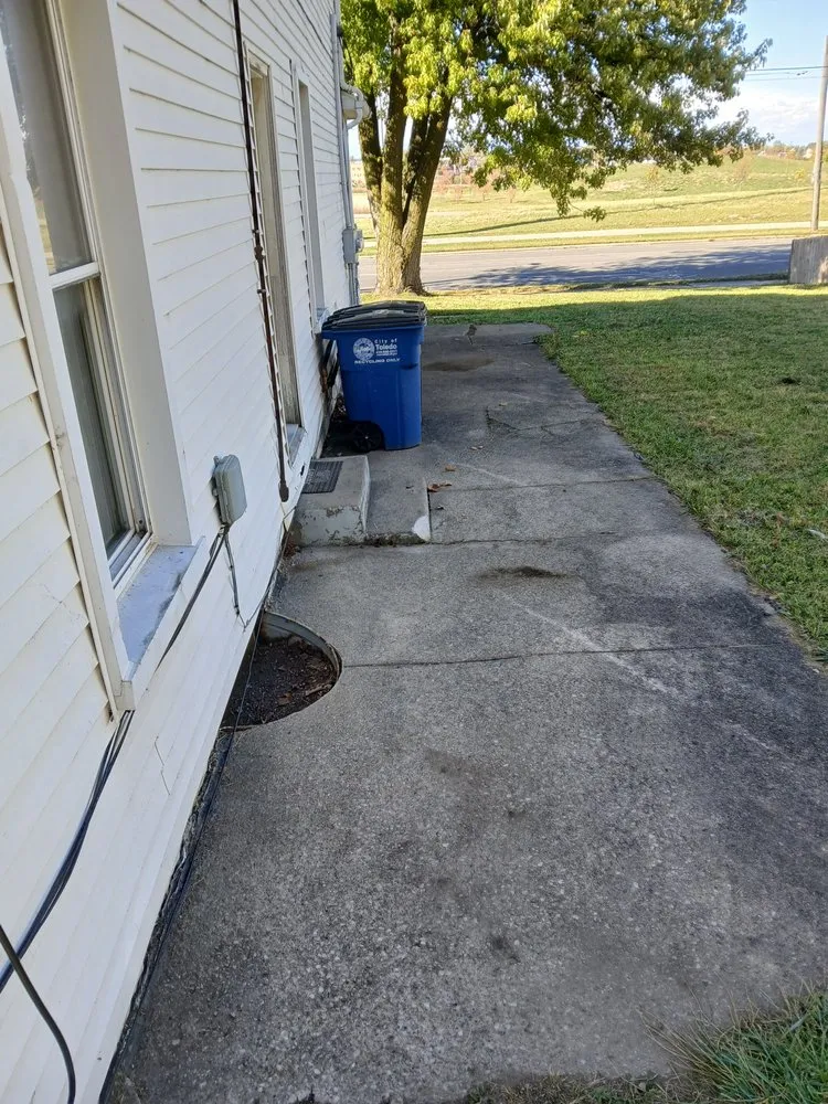 Reliable landscaping services for homes across Toledo, OH - Everly's Elite Services