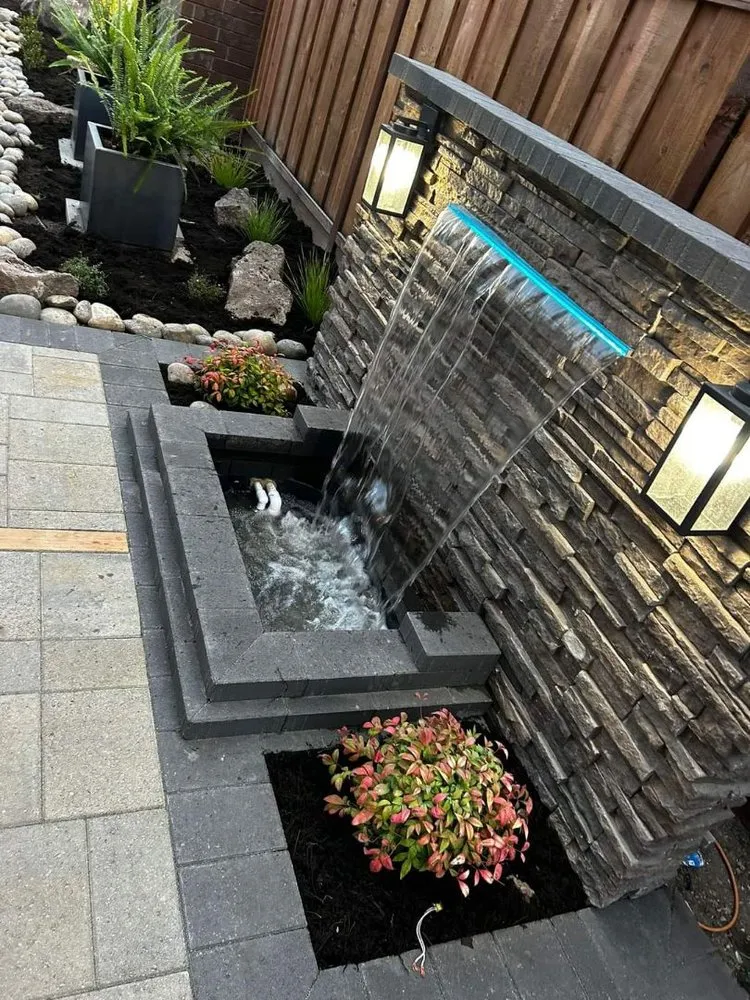 Trusted outdoor landscaping in Richmond, CA by Evermont Landscape