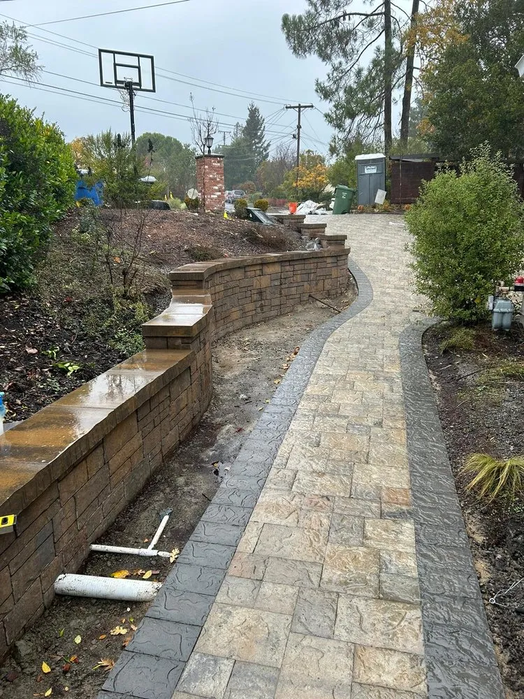 Expert yard maintenance for outdoor upgrades in Richmond, CA by Evermont Landscape