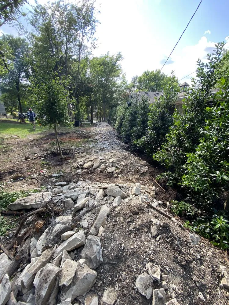 Affordable lawn mowing service experts serving Dallas, TX - Ever's Lawn & Landscape