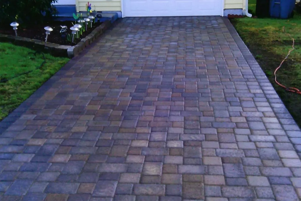 Reliable outdoor landscaping in Spanaway, WA by Ever's Pavers