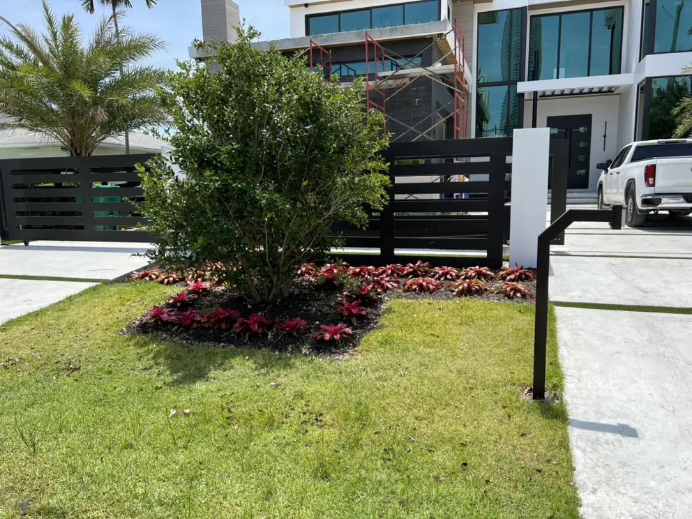 Local outdoor landscaping in Davie, FL by Everscape Landscaping
