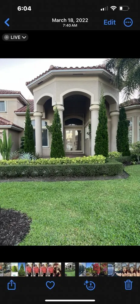 Custom landscaping services with custom design in Davie, FL by Everscape Landscaping