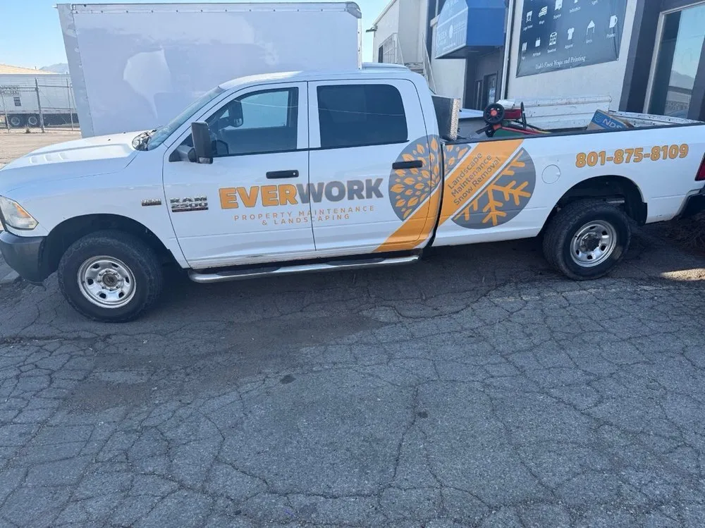 Top-rated yard cleanup service for beautiful yards in Cottonwood Heights, UT by Everwork