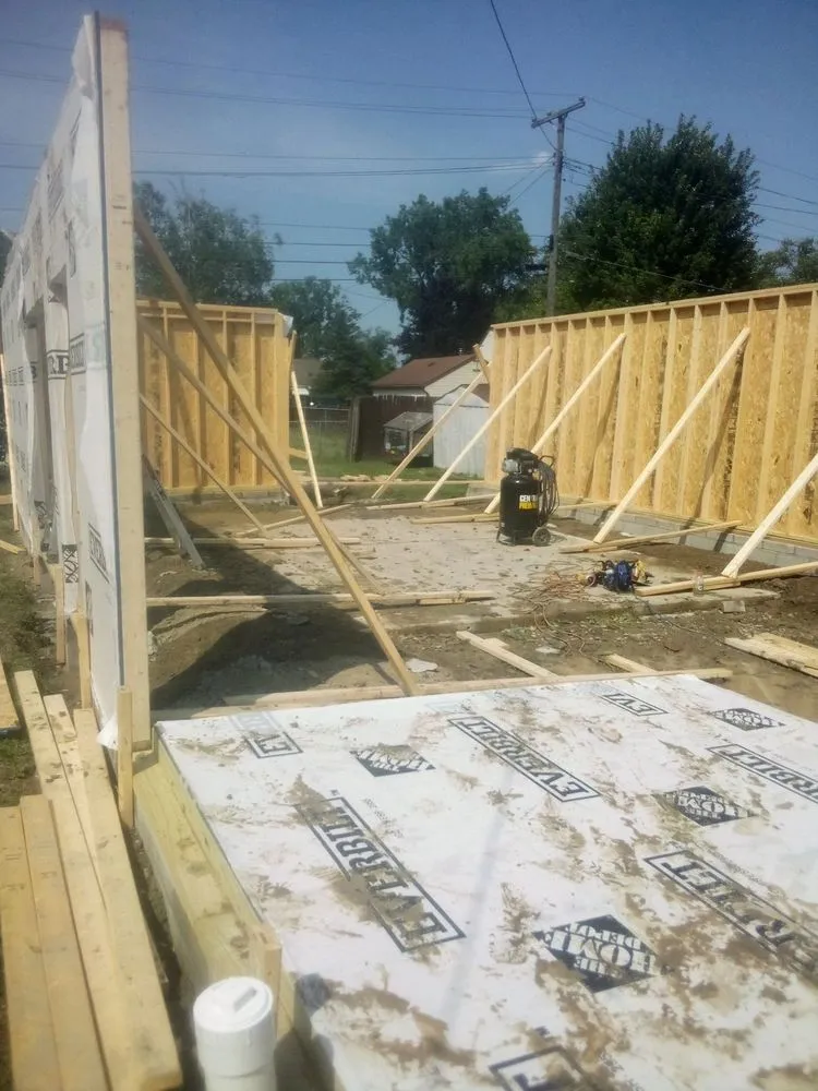 Affordable yard cleanup service with custom design in Belleville, MI by Every Season