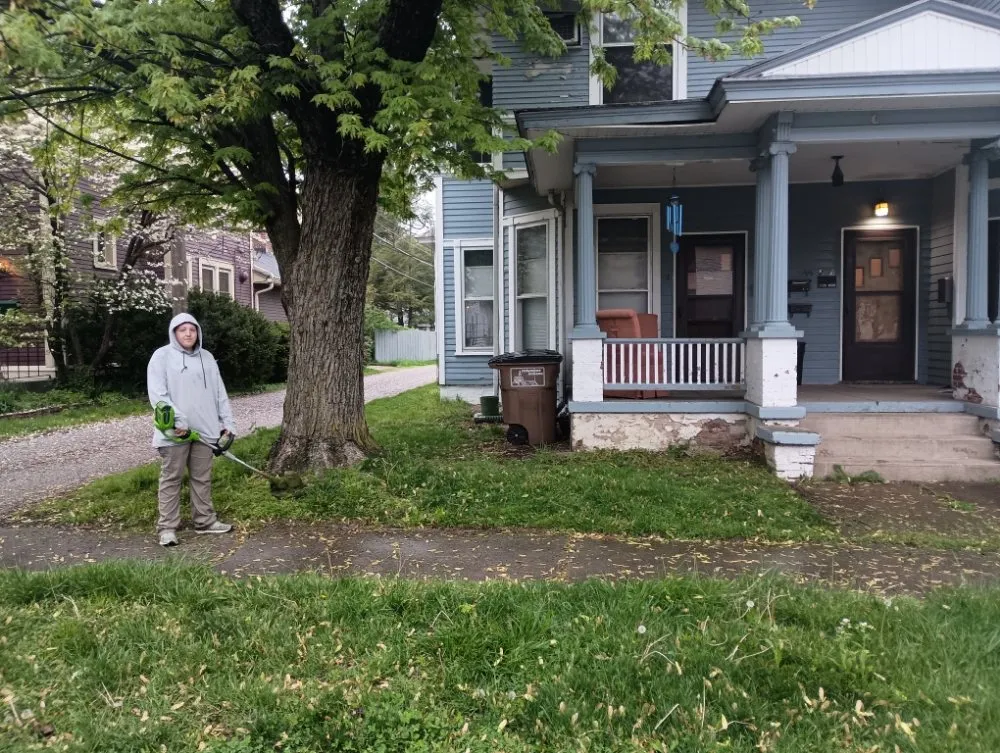 Top-rated garden landscaping in Columbus, IN by Everyday Services by Bee & Tom