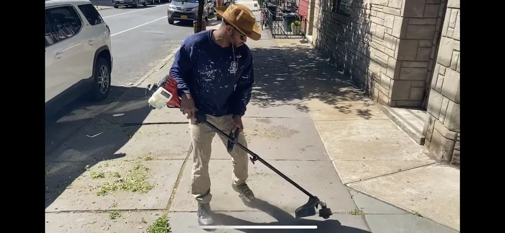 Reliable landscaping services in Mount Olive, NJ - Everyone’s Grandpa