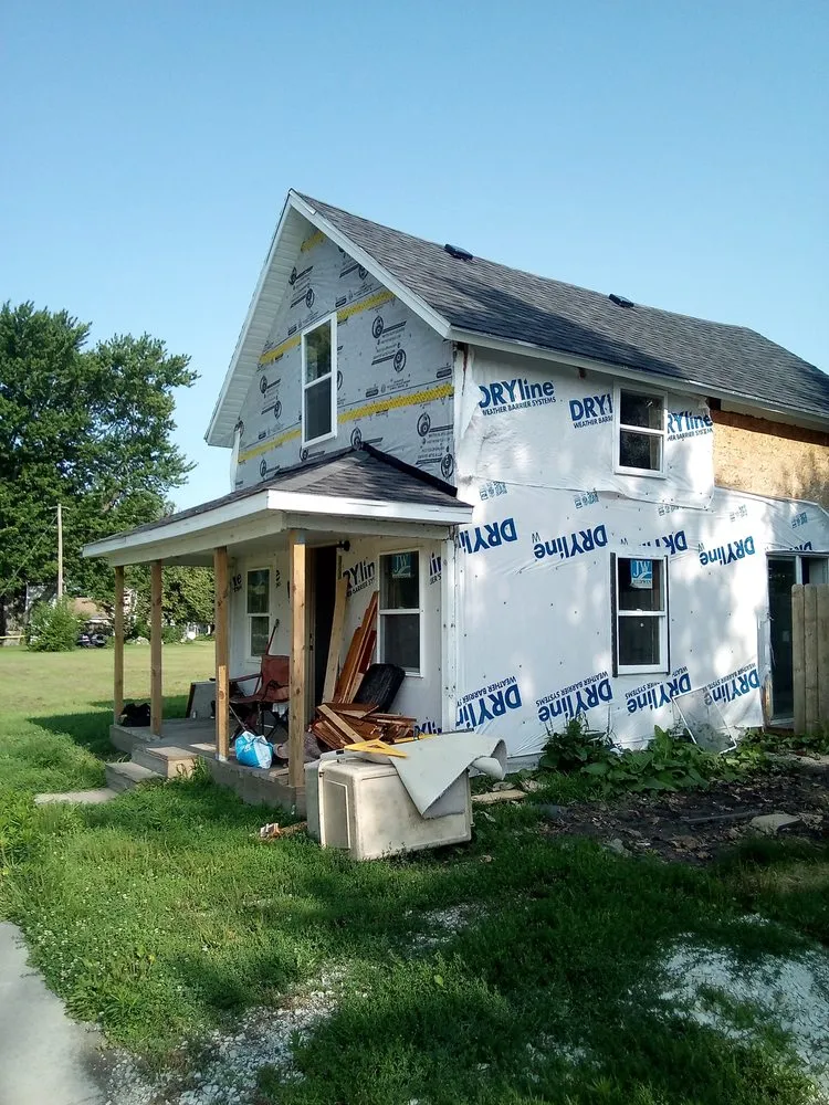 Trusted lawn mowing service experts serving Kankakee, IL - Everything Exterior