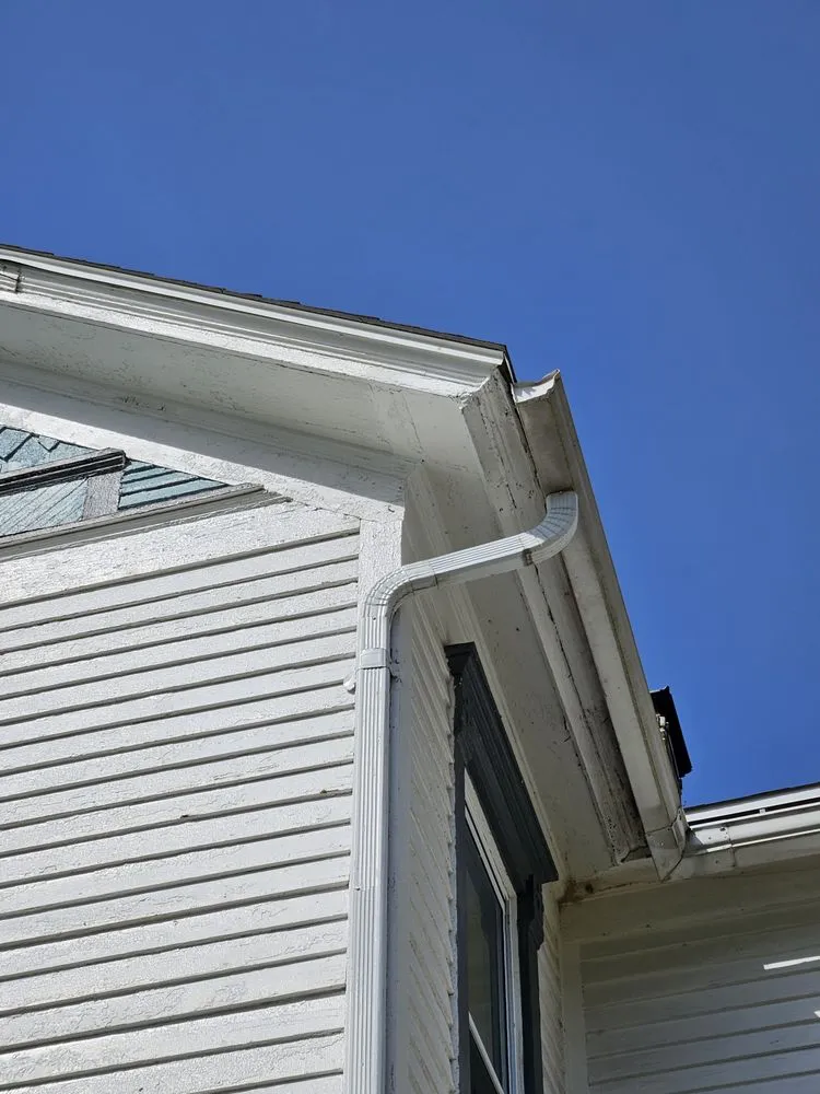 Affordable garden landscaping in Kankakee, IL by Everything Exterior