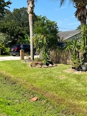 Affordable yard cleanup service for homes in Palm Coast, FL by Everything Exterior Property Maintenace