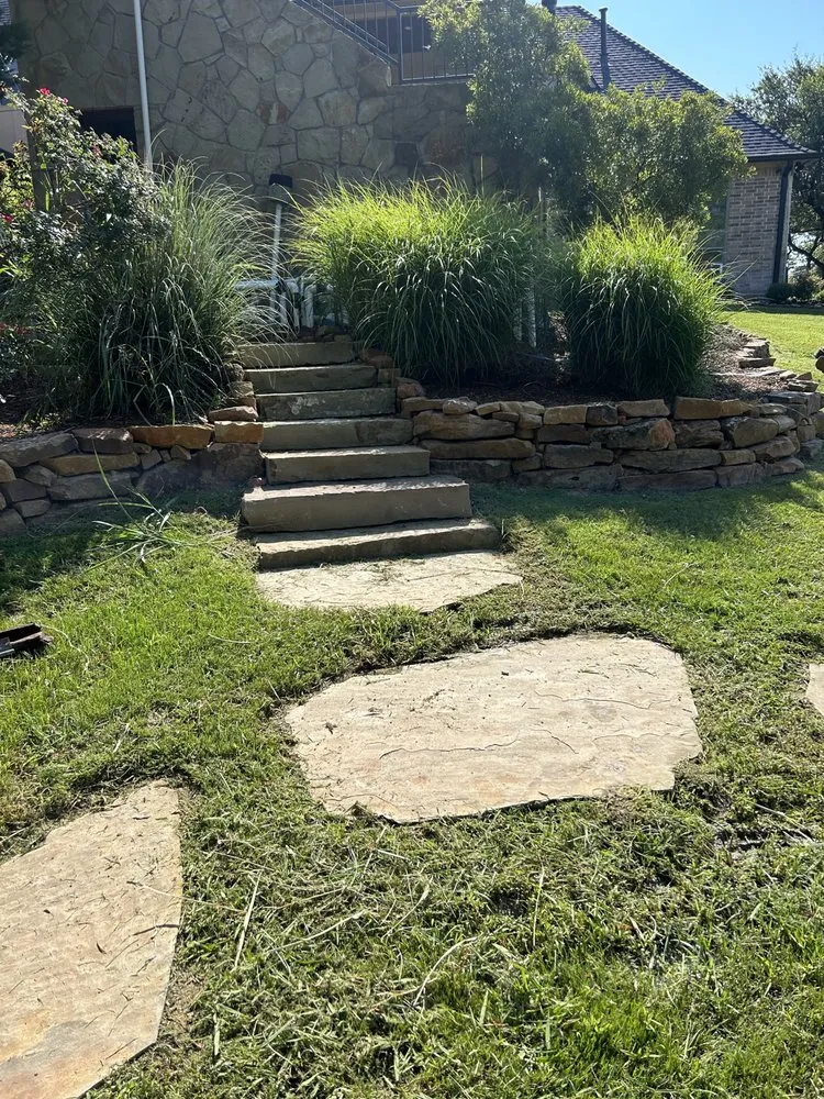 Reliable yard cleanup service in Aledo, TX - Everything Outdoors