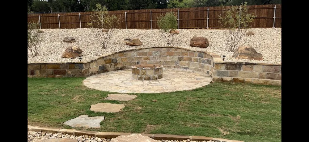 Top-rated lawn care service experts serving Aledo, TX - Everything Outdoors