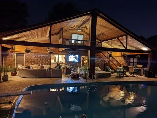 Everything Outdoors of Tulsa Logo