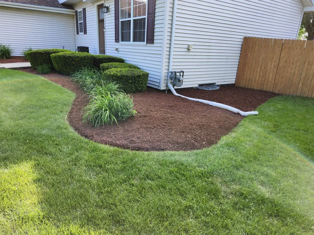 Affordable outdoor landscaping in Joliet, IL by Everything Under The Sun Construction